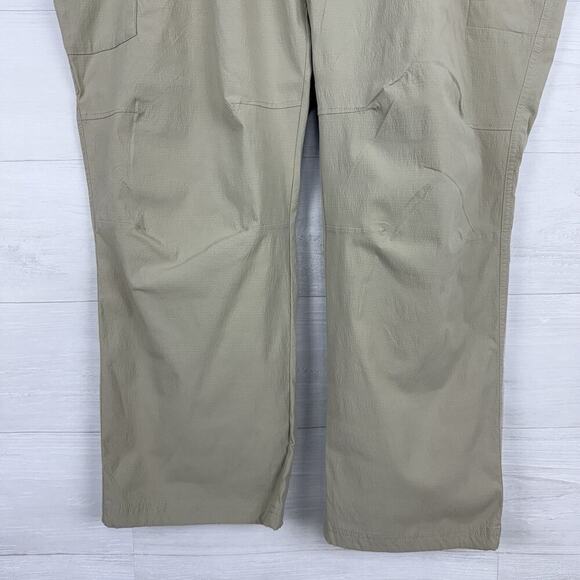 Athleta Trekkie Utility‎ Cargo Pants Plus Size 26 Beige Hiking Outdoor Gorpcore - Picture 5 of 16